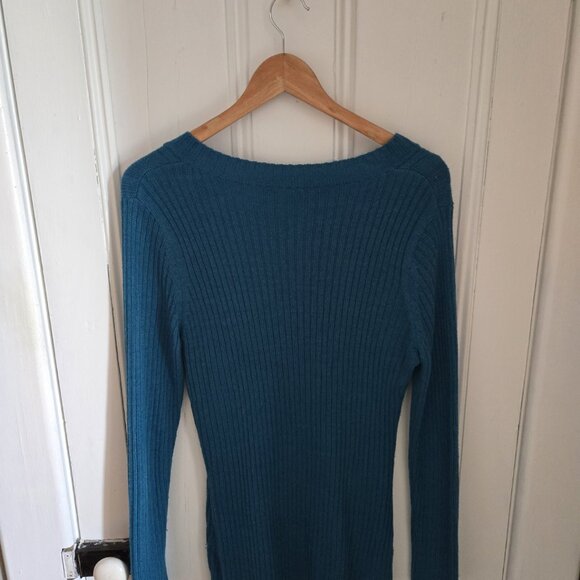 XL Suzy Shier Teal Blue Acrylic V-Neck Sweater (18" PTP) - Picture 2 of 6